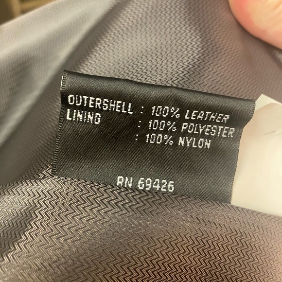 Wilson leather. Pelle studio jacket used in good shade . Little scuff on sleeve - Picture 5 of 6